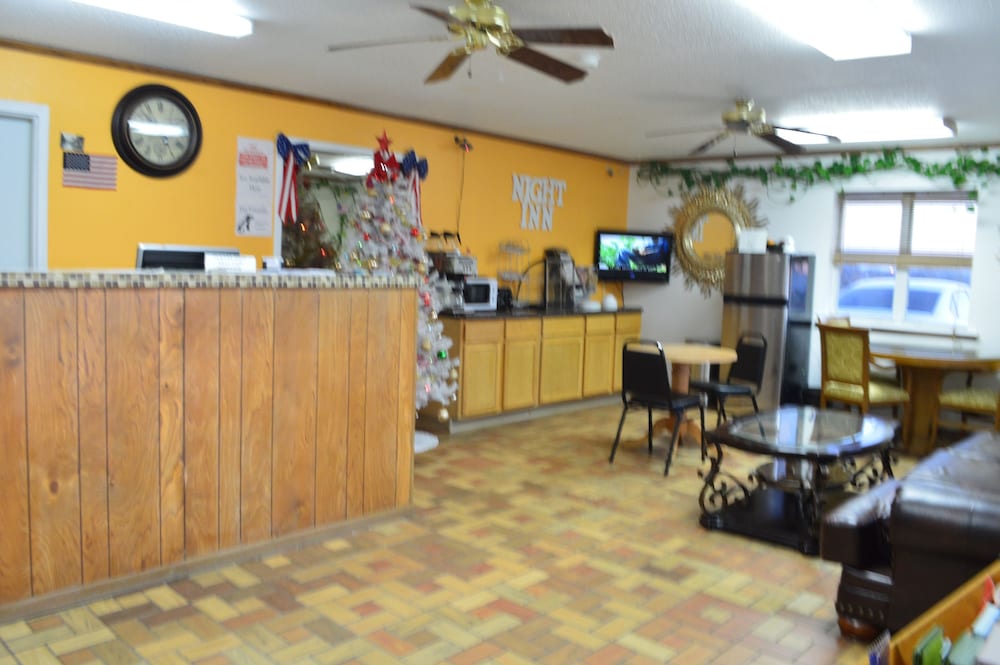 Pet Friendly Night Inn in Sweet Springs, Missouri