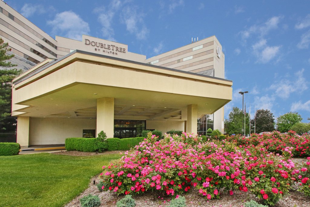 Pet Friendly DoubleTree by Hilton Hotel Newark Airport in Newark, New Jersey