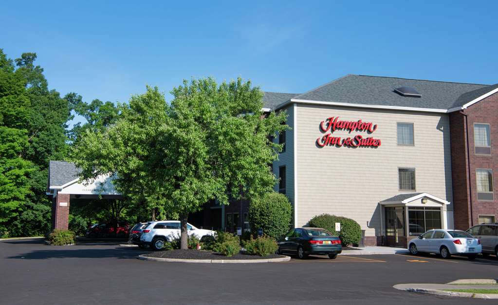 Pet Friendly Hampton Inn & Suites Rochester/Victor in Victor, New York