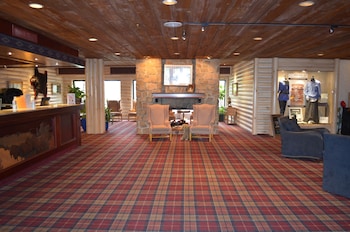 Pet Friendly Sawmill Creek Resort in Huron, Ohio