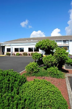 Pet Friendly Shilo Inn Suites Hotel - Tillamook in Tillamook, Oregon