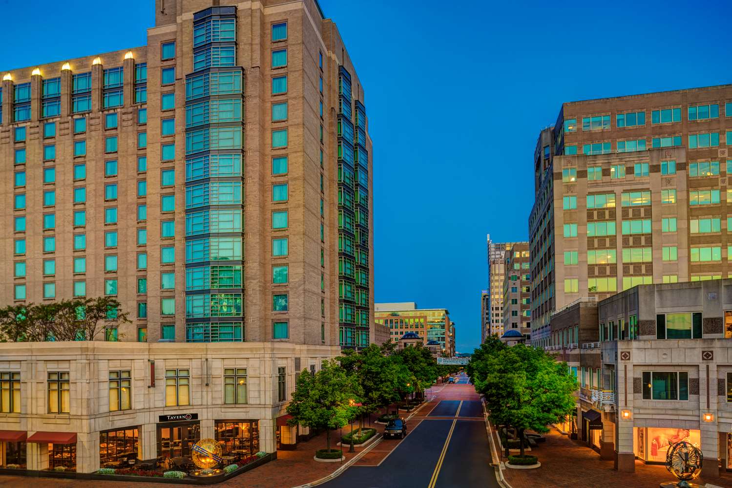 Pet Friendly Hyatt Regency Reston in Reston, Virginia