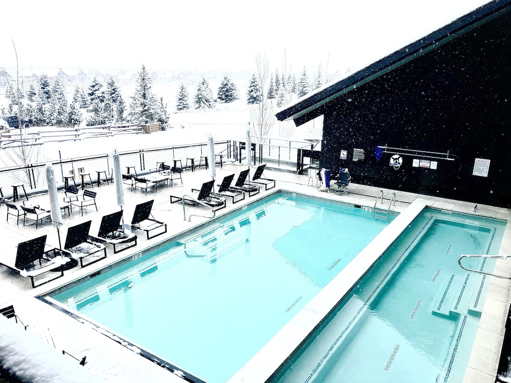 Pet Friendly The Inn at Jackson Hole in Teton Village, Wyoming