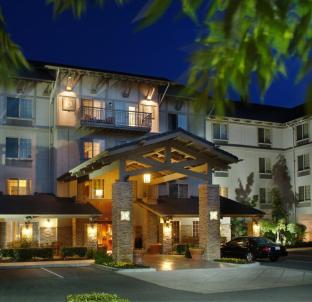 Pet Friendly Larkspur Landing Campbell - An All-Suite Hotel in Campbell, California