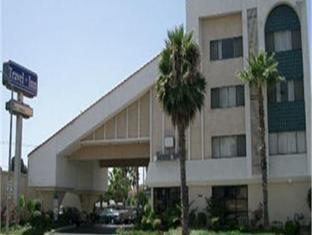 Pet Friendly Travel Inn in Chula Vista, California