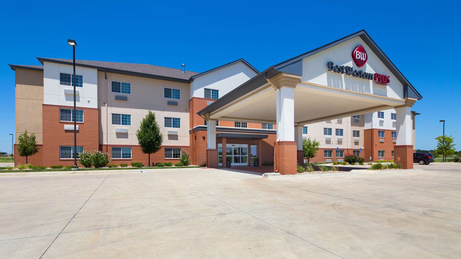 Pet Friendly Best Western Plus Patterson Park Inn in Arkansas City, Kansas