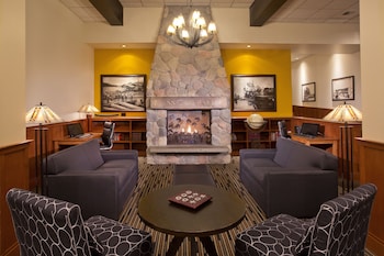 Pet Friendly The Inn at Gig Harbor in Gig Harbor, Washington