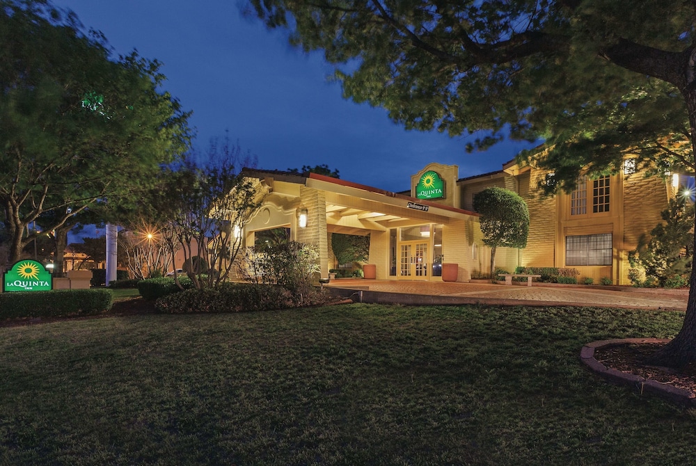 Pet Friendly La Quinta Inn Wichita Falls Event Center North in Wichita Falls, Texas