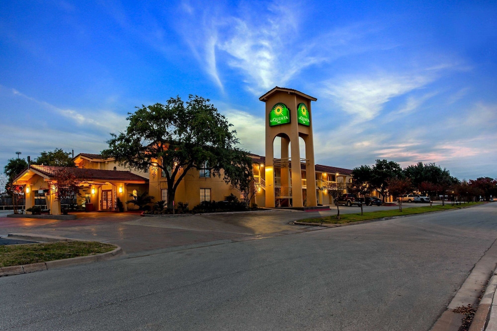 Pet Friendly La Quinta Inn College Station in College Station, Texas