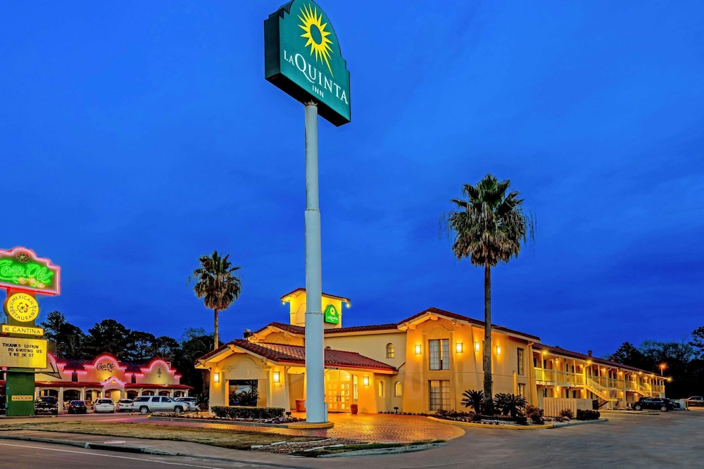 Pet Friendly La Quinta Inn Lufkin in Lufkin, Texas