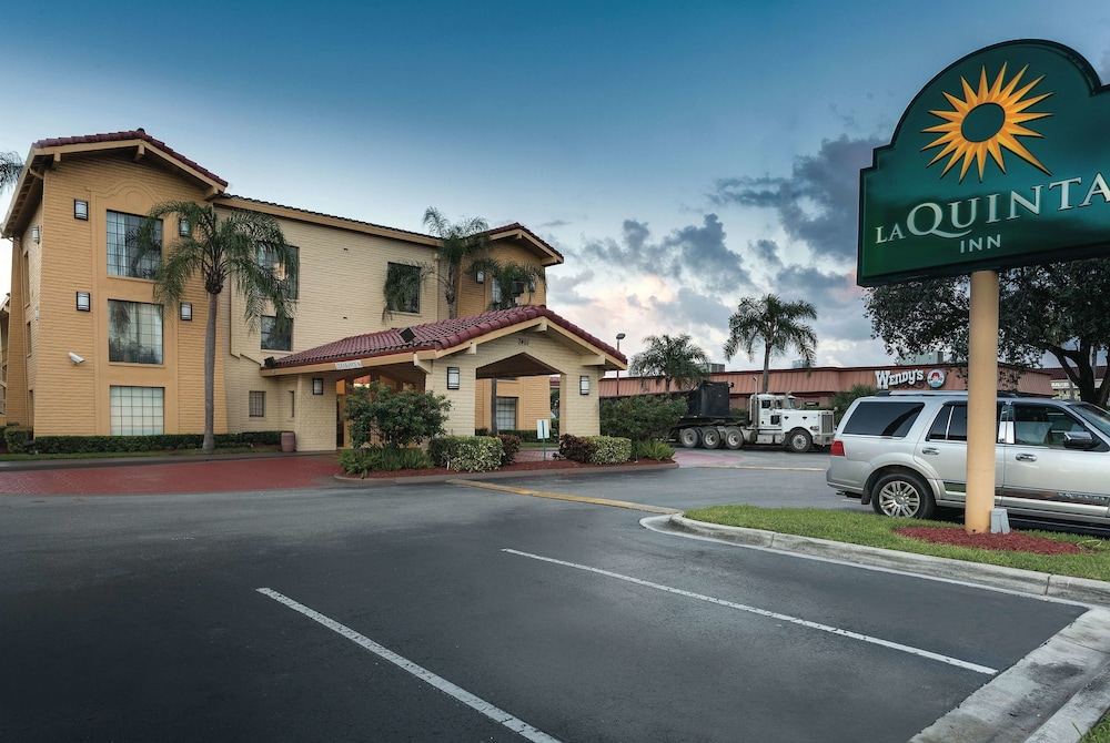 Pet Friendly La Quinta Inn Miami Airport North in Miami, Florida