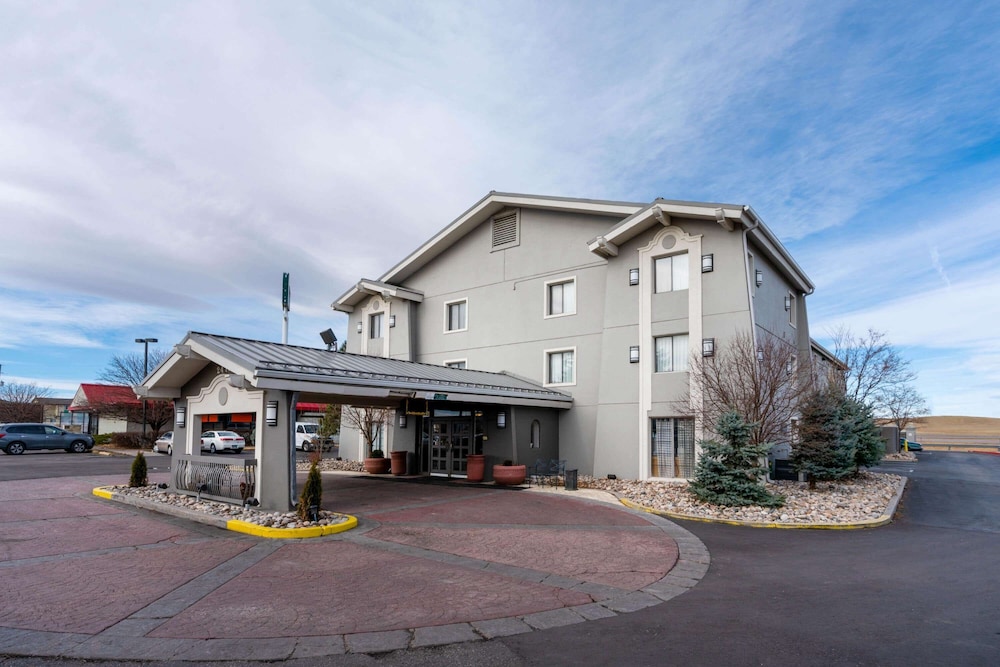 Pet Friendly La Quinta Inn Cheyenne in Cheyenne, Wyoming