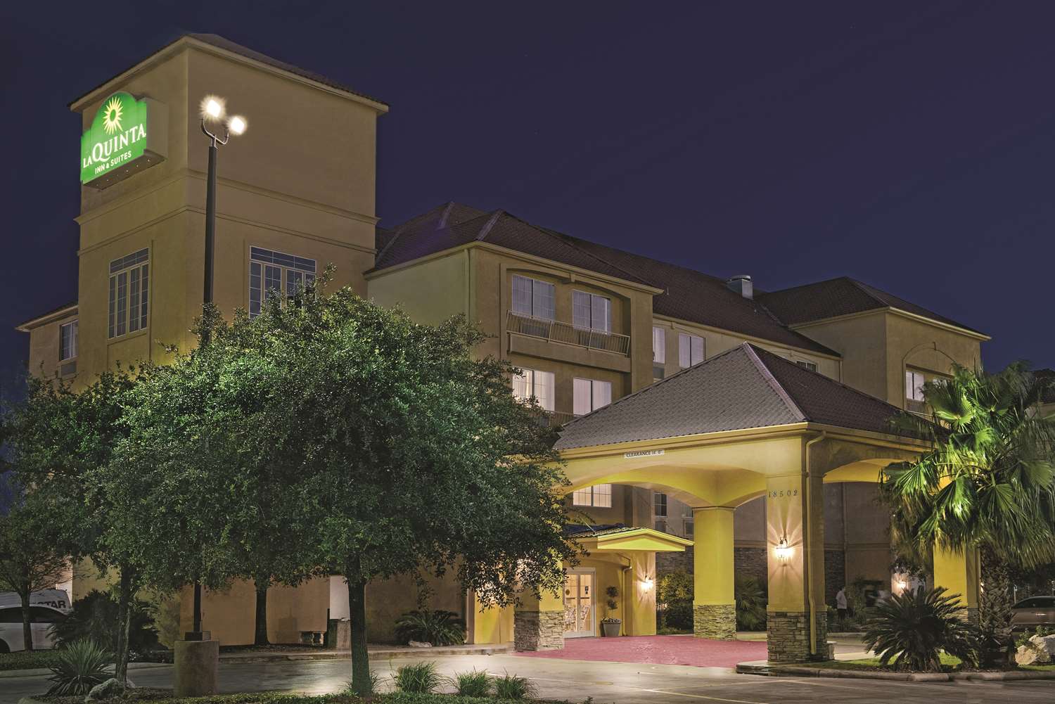 Pet Friendly La Quinta Inn & Suites San Antonio North Stone Oak in San Antonio, Texas