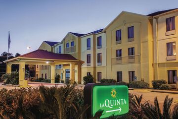 Pet Friendly La Quinta Inn Moss Point - Pascagoula in Moss Point, Mississippi