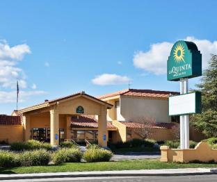 Pet Friendly La Quinta Inn & Suites Redding in Redding, California