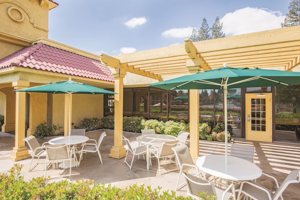 Pet Friendly La Quinta Inn Sacramento Downtown in Sacramento, California