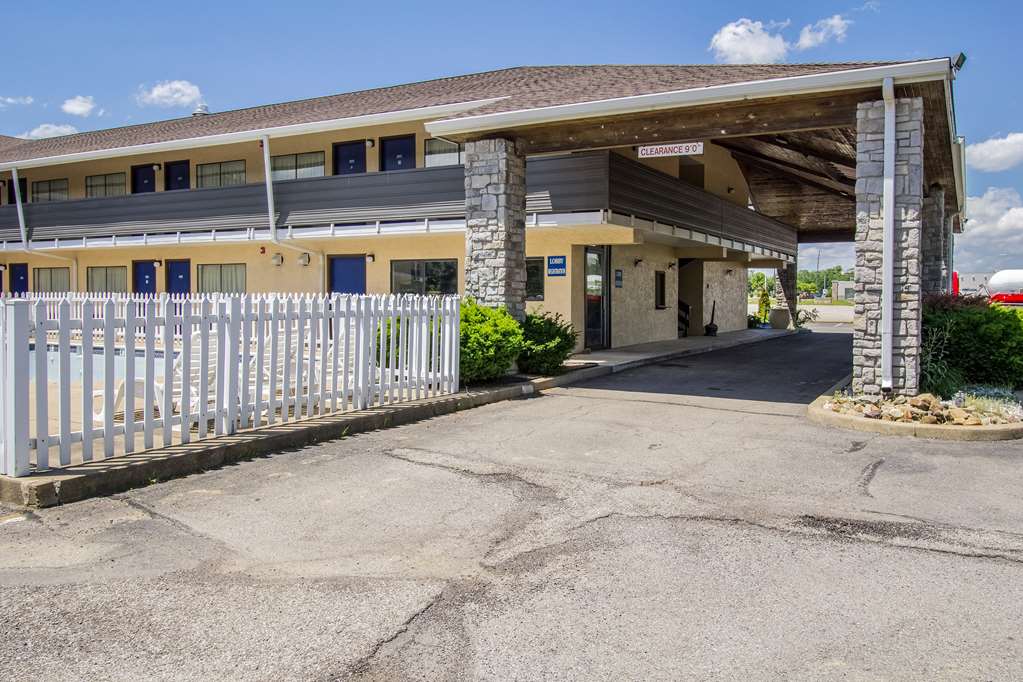 Pet Friendly Motel 6 Ashland, Oh in Ashland, Ohio