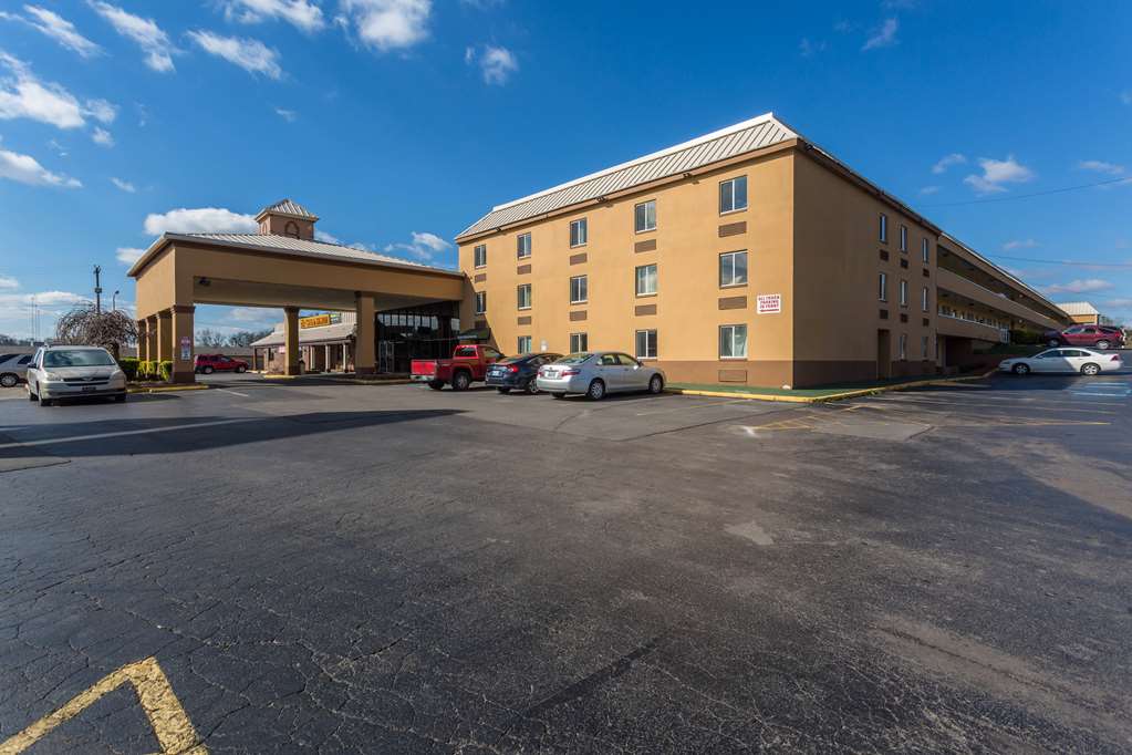 Pet Friendly Motel 6 Nashville Tn in Nashville, Tennessee