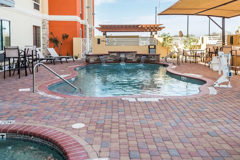 Pet Friendly MainStay Suites in Edinburg, Texas