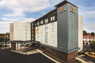 Pet Friendly La Quinta Inn & Suites Winchester in Winchester, Virginia