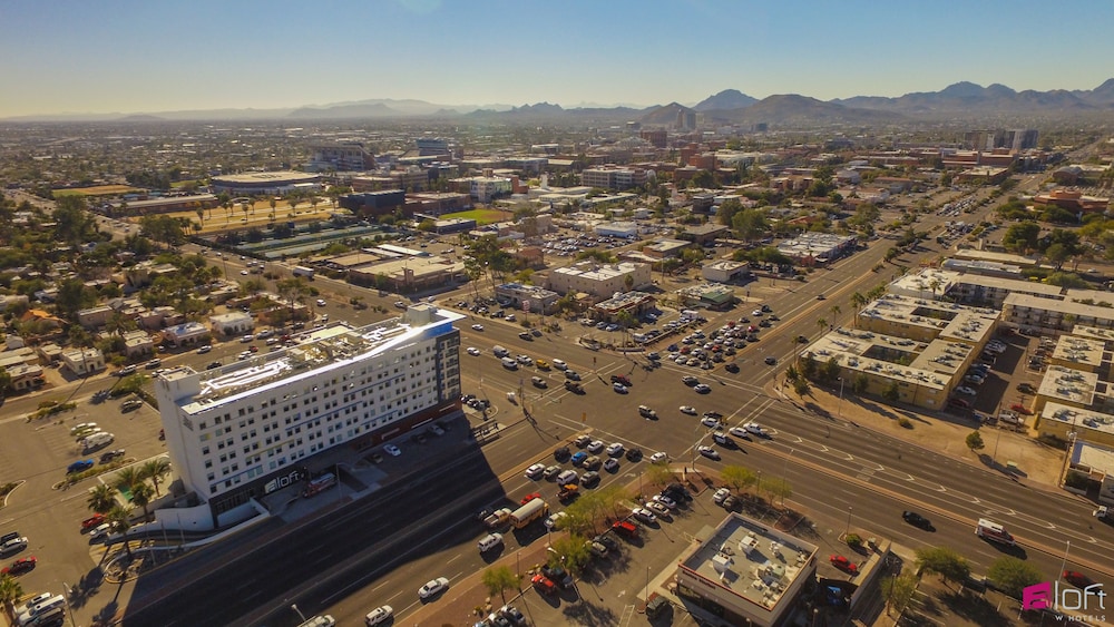 Pet Friendly Aloft Tucson University in Tucson, Arizona