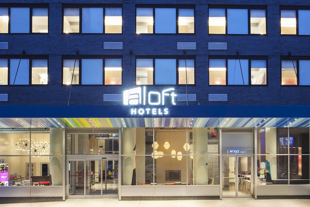 Pet Friendly Aloft Long Island City-Manhattan View in Long Island City, New York