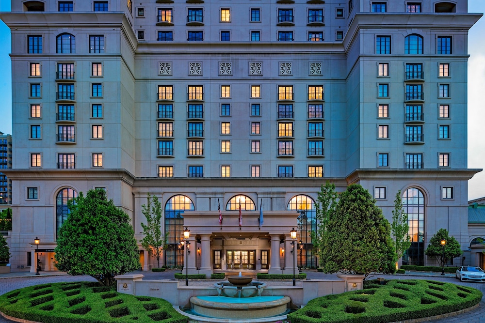 Pet Friendly The St. Regis Atlanta in Atlanta, Georgia