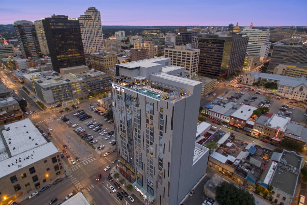 Pet Friendly The Westin Austin Downtown in Austin, Texas