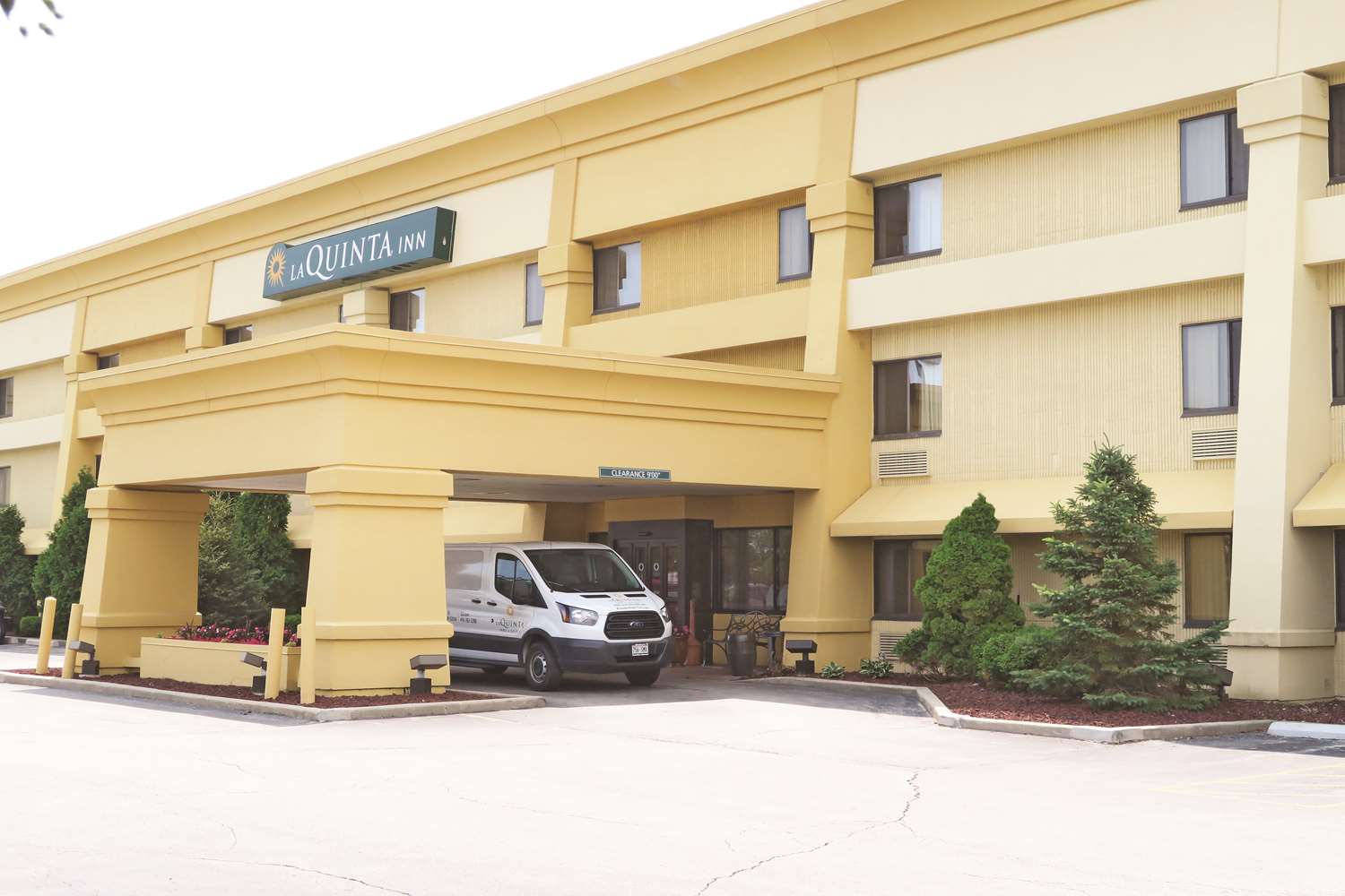 Pet Friendly La Quinta Inn Milwaukee Airport  -  Oak Creek in Oak Creek, Wisconsin