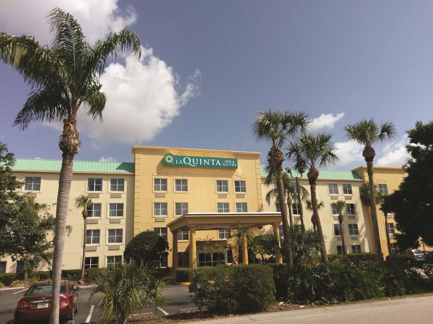 Pet Friendly La Quinta Inn & Suites Melbourne Viera in Melbourne, Florida