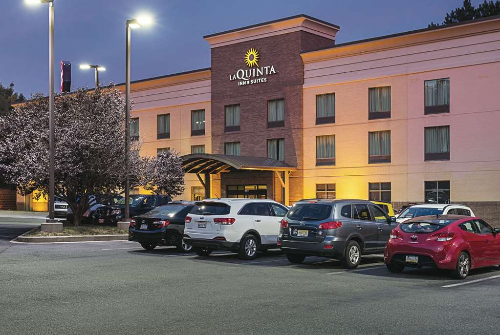 Pet Friendly La Quinta Inn & Suites Edgewood  -  Aberdeen-South in Edgewood, Maryland