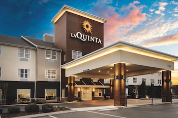 Pet Friendly La Quinta Inn & Suites Chattanooga North - Hixson in Hixson, Tennessee
