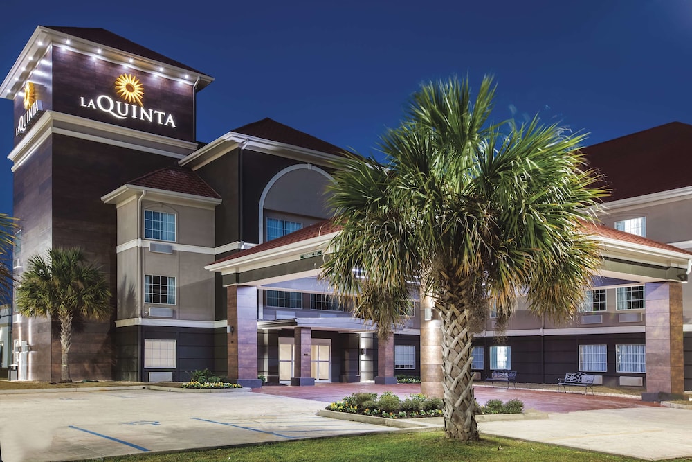 Pet Friendly La Quinta Inn & Suites Walker - Denham Springs in Walker, Louisiana