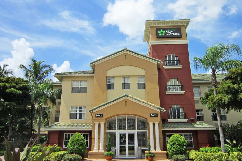 Pet Friendly Extended Stay America Fort Lauderdale-cypress Creek-park North in Fort Lauderdale, Florida