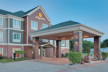 Pet Friendly La Quinta Inn & Suites Tyler Spouth in Tyler, Texas