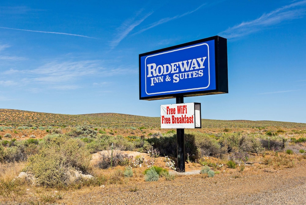 Pet Friendly Rodeway Inn & Suites in American Fork, Utah