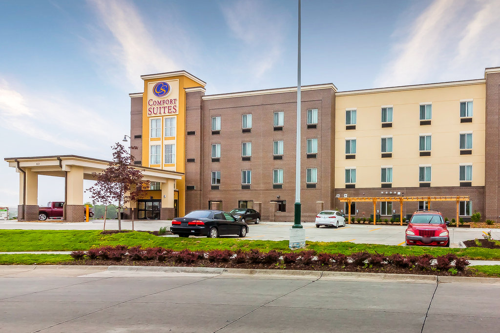 Pet Friendly Comfort Suites La Vista - Omaha in La Vista, Nebraska