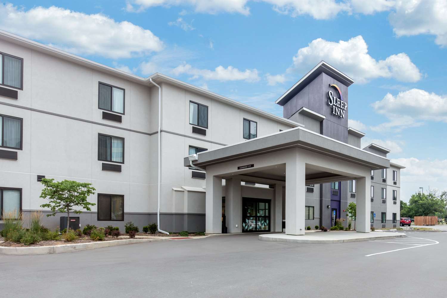 Pet Friendly Sleep Inn St Louis - Airport in Bridgeton, Missouri