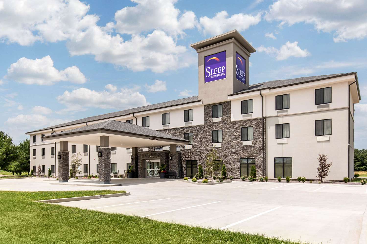 Pet Friendly Sleep Inn & Suites in South Jacksonville, Illinois