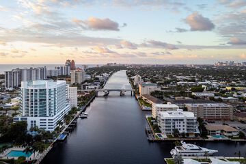 Pet Friendly Residence Inn By Marriott Fort Lauderdale Intracoastal / Il Lugano in Fort Lauderdale, Florida