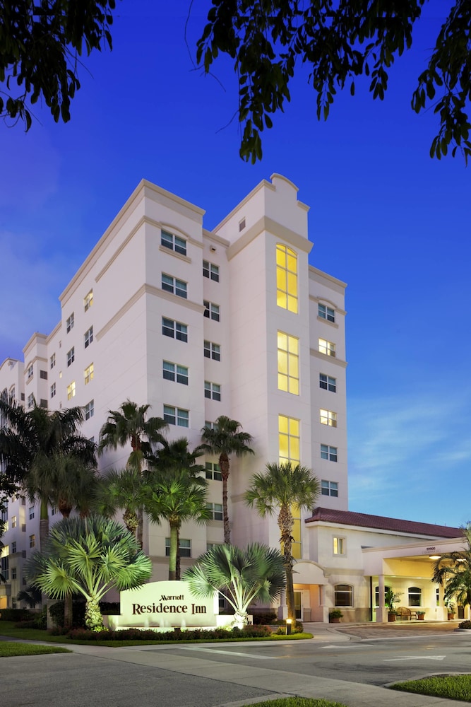 Pet Friendly Residence Inn By Marriott Miami Aventura Mall in Aventura, Florida