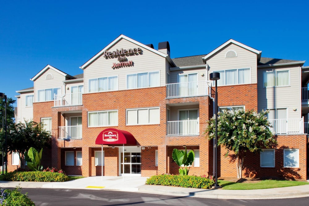 Pet Friendly Residence Inn By Marriott Atlanta Alpharetta/windward in Alpharetta, Georgia