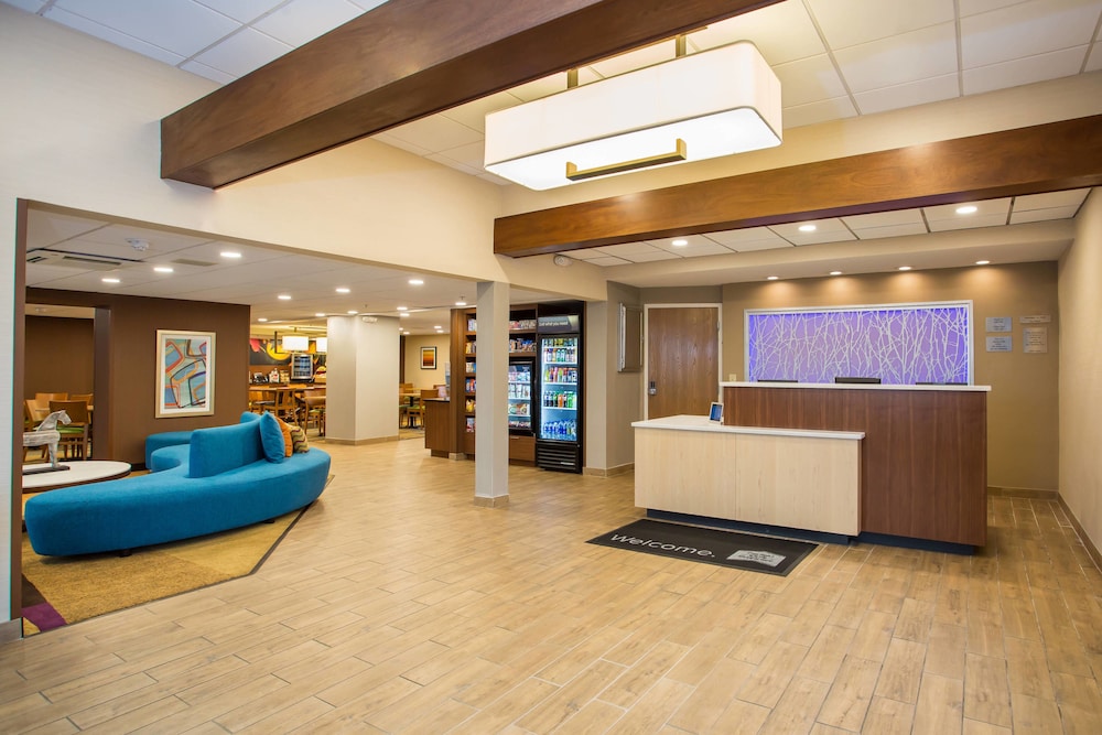 Pet Friendly Fairfield Inn By Marriott Boston Dedham in Dedham, Massachusetts