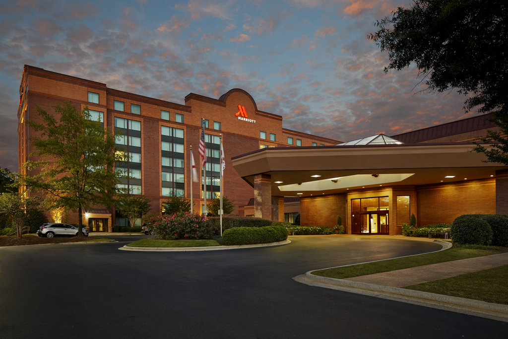 Pet Friendly Birmingham Marriott in Birmingham, Alabama