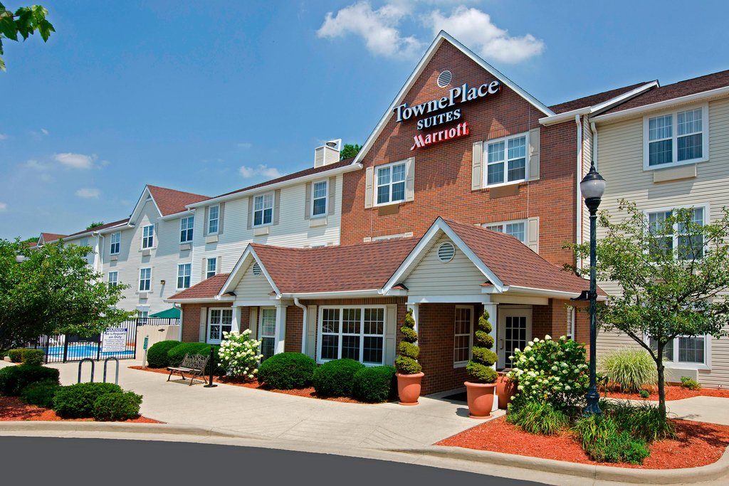 Pet Friendly Towneplace Suites By Marriott Bloomington West in Bloomington, Indiana