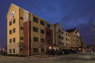 Pet Friendly Towneplace Suites By Marriott Dallas Desoto/duncanville in Duncanville, Texas