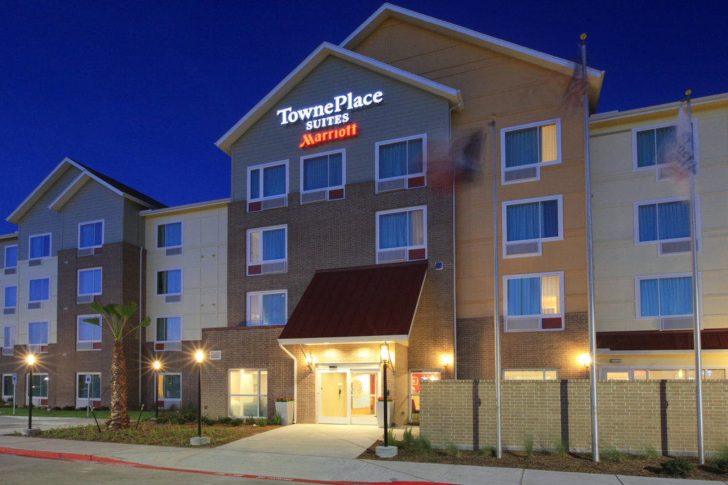 Pet Friendly Towneplace Suites By Marriott Corpus Christi Portland in Portland, Texas