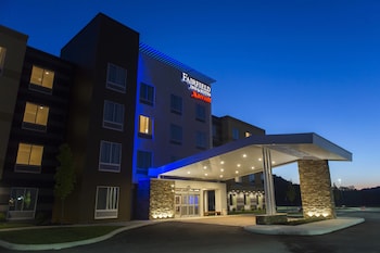 Pet Friendly Fairfield Inn & Suites By Marriott Cambridge in Cambridge, Ohio