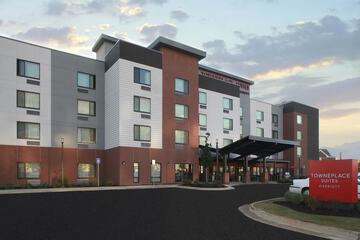 Pet Friendly Towneplace Suites By Marriott Macon Mercer University in Macon, Georgia
