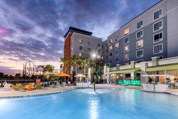 Pet Friendly Towneplace Suites By Marriott Orlando At Seaworld in Orlando, Florida